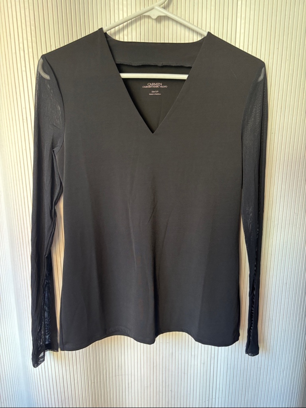 Carmen Marc Valvo Black V-Neck Long Sleeve Top with Sheer Sleeves